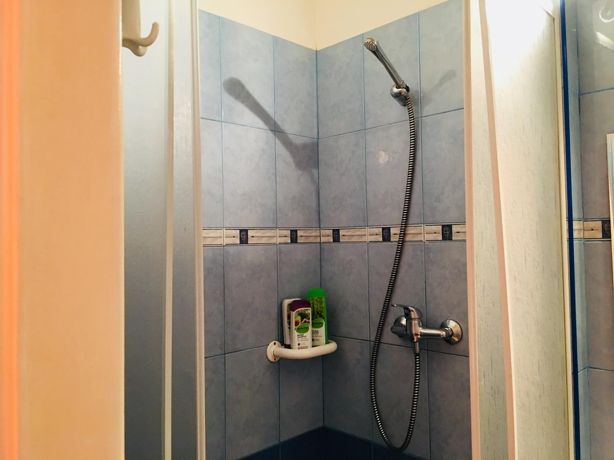 Halkrooms